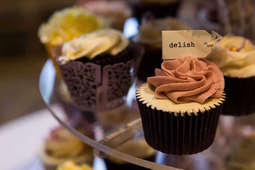 wedding cupcakes by Rosie Shaw Cakes